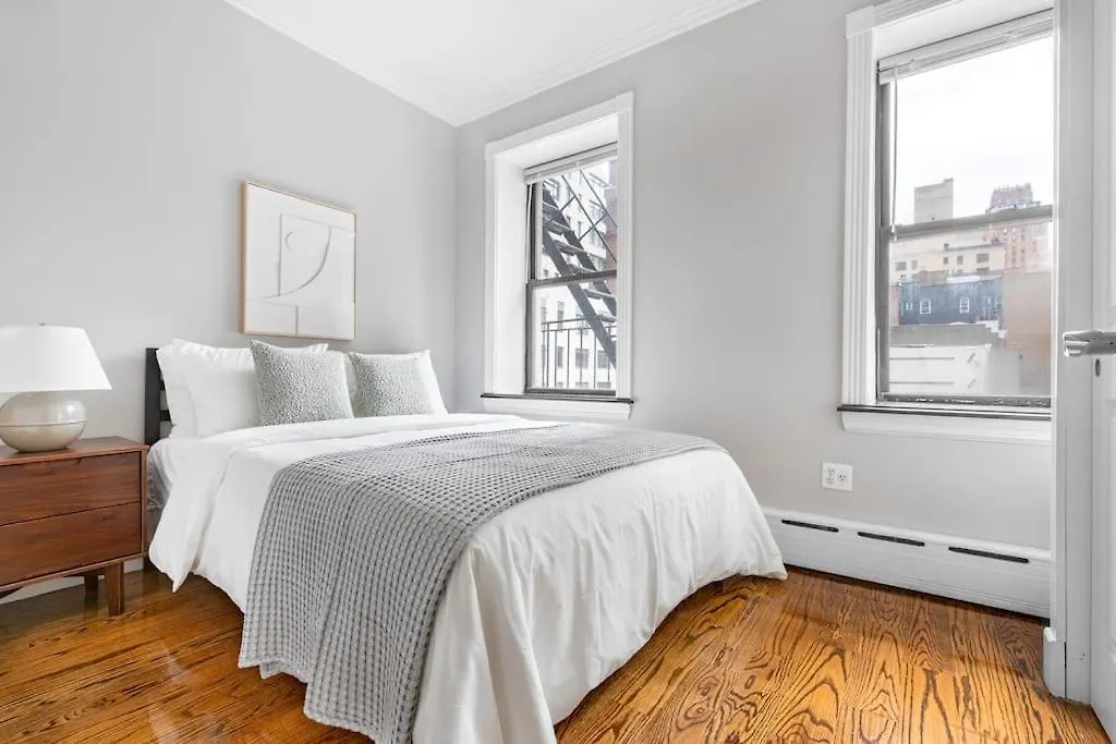 Gorgeous & Bright 3Bdr & 1Bth In Midtown Manhattan New York United States